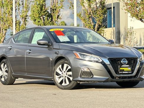 Used 2021 Nissan Altima 2.5 S image 2