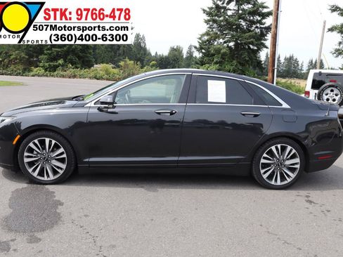 Used 2013 Lincoln MKZ AWD image 3
