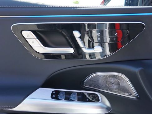 New 2026 Mercedes-Benz E 53 AMG e 4MATIC Sedan image 9