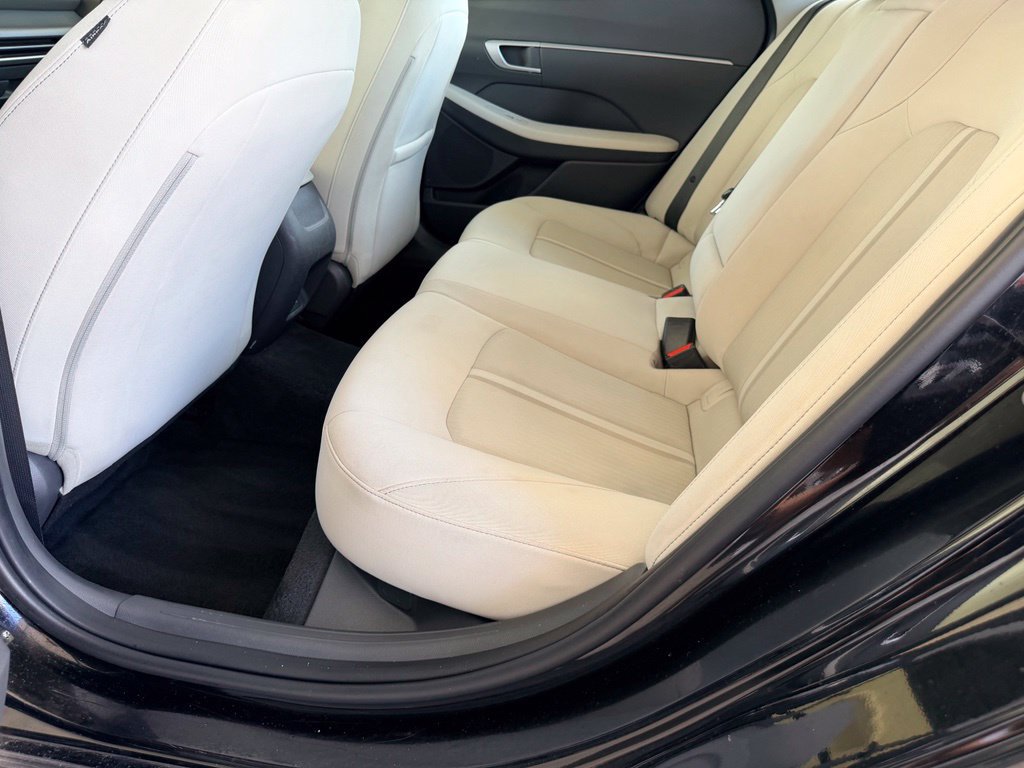 Used 2025 Hyundai Sonata SEL FWD image 30