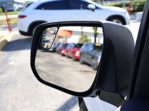 Used 2022 GMC Canyon Elevation w/ Driver Alert Package image 38