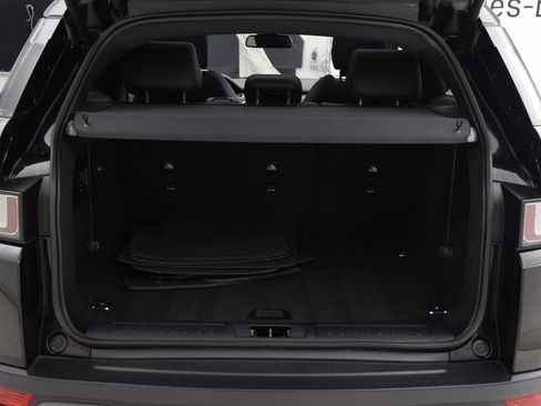 Used 2019 Land Rover Range Rover Evoque image 32