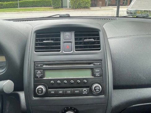 Used 2015 Nissan Versa S image 23