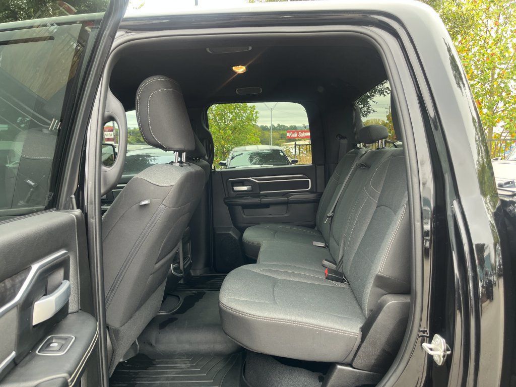 Used 2024 RAM 2500 Big Horn w/ Sport Appearance Package AWD/4WD image 32