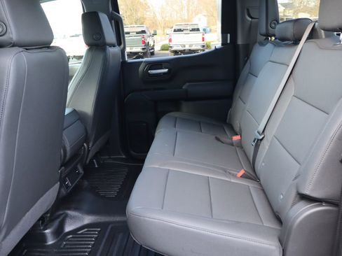 New 2026 Chevrolet Silverado 1500 W/T w/ Z71 Off-Road Package image 17