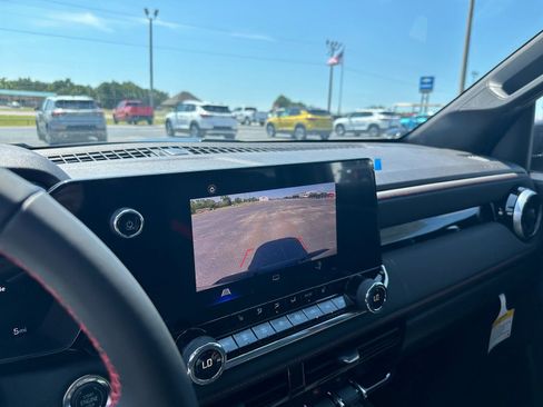 New 2024 Chevrolet Colorado Z71 w/ Z71 Convenience Package 2 image 14