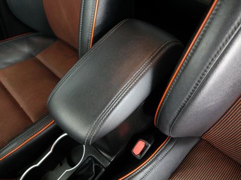 Used 2019 Toyota Corolla SE FWD image 30