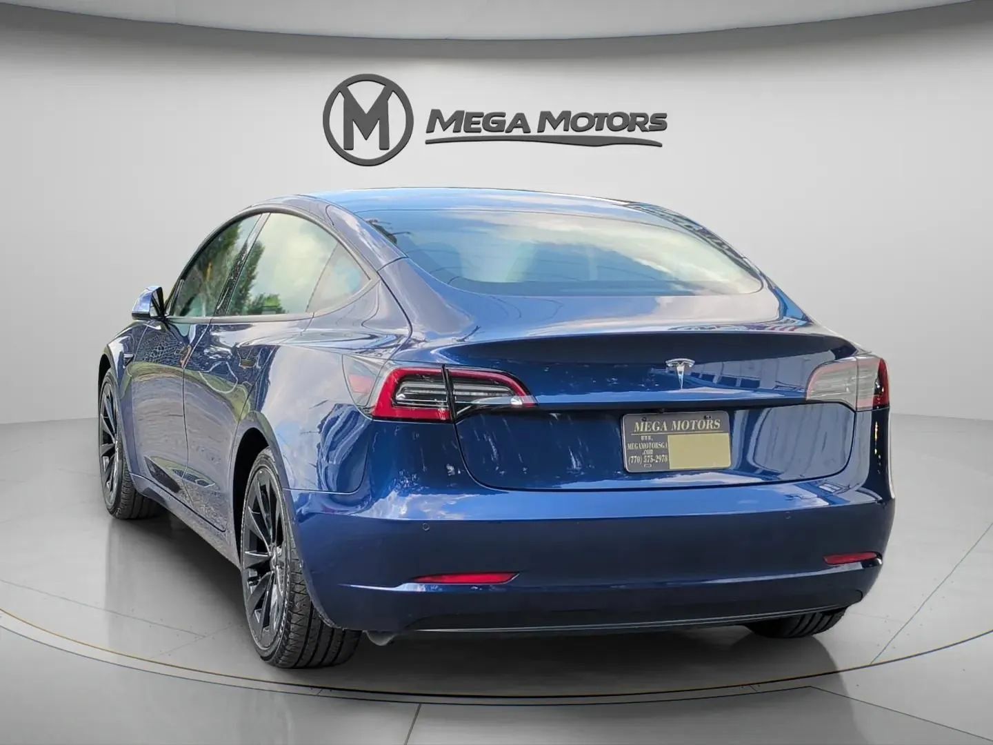 Used 2022 Tesla Model 3 Standard Range RWD image 5