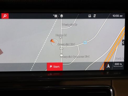 Used 2018 Porsche Panamera 4 image 27