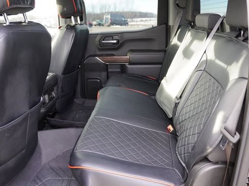 Used 2019 Chevrolet Silverado 1500 LT Trail Boss image 18