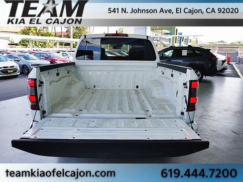 Used 2023 Nissan Frontier SV w/ Midnight Edition Package image 14