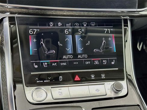 Used 2020 Audi Q7 3.0T Prestige w/ Prestige Package AWD/4WD image 19