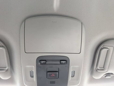 Used 2024 Toyota Camry SE w/ Convenience Package FWD image 28