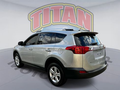 Used 2013 Toyota RAV4 XLE AWD/4WD image 3
