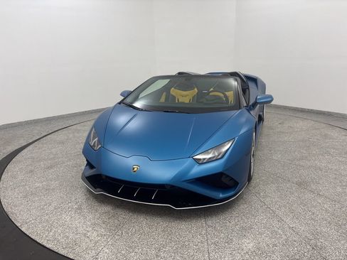 Used 2020 Lamborghini Huracan EVO RWD image 24