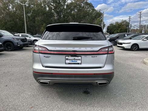Used 2019 Lincoln Nautilus Select image 5