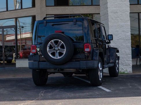 Used 2015 Jeep Wrangler Unlimited Sahara w/ Max Tow Package AWD/4WD image 3