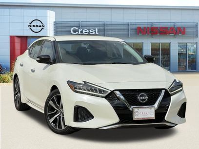 Used 2023 Nissan Maxima SV w/ Floor Mat Group