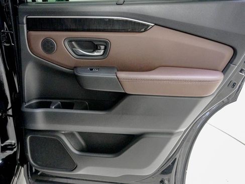 Used 2025 Honda Pilot Elite image 35