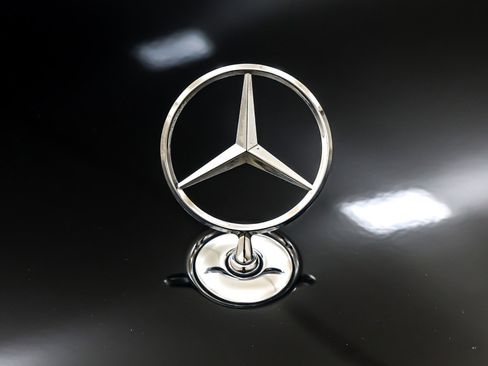 Certified 2025 Mercedes-Benz S 580 4MATIC Sedan image 15