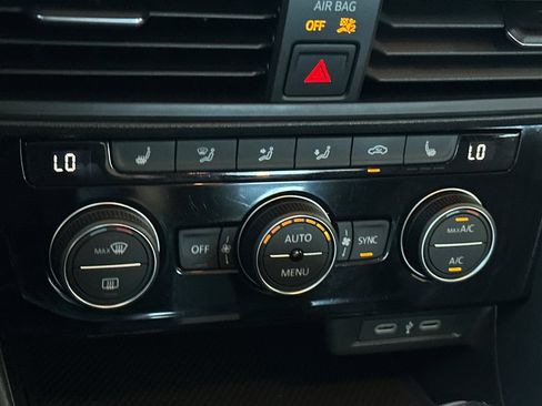 Used 2023 Volkswagen Jetta SE FWD image 20