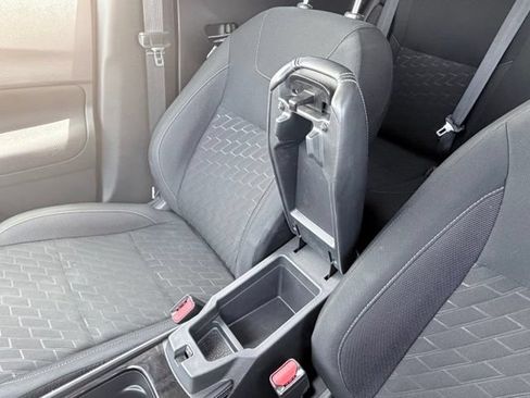 Certified 2024 Nissan Kicks SV FWD image 18