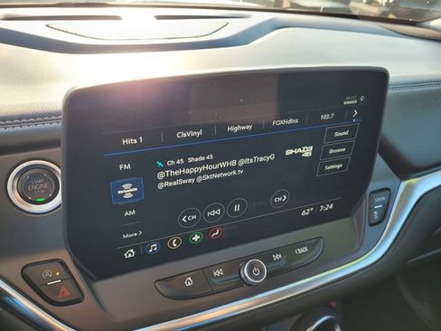 Used 2025 Chevrolet Blazer LT AWD/4WD image 12