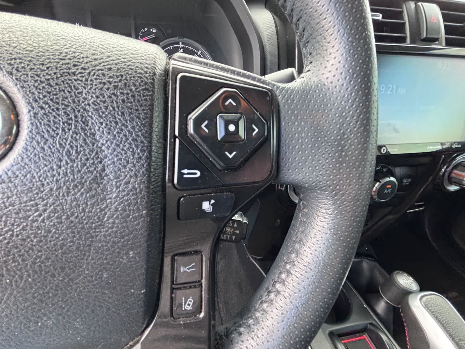 Used 2022 Toyota 4Runner TRD Off-Road AWD/4WD image 19