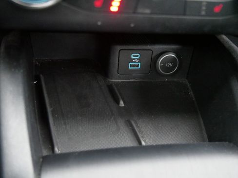 Used 2020 Ford Escape SE Sport image 37