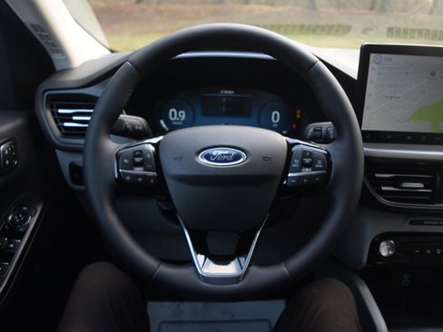 Used 2023 Ford Escape Active w/ Tech Pack #2 image 4