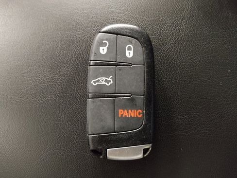 Used 2016 Chrysler 200 LX image 32