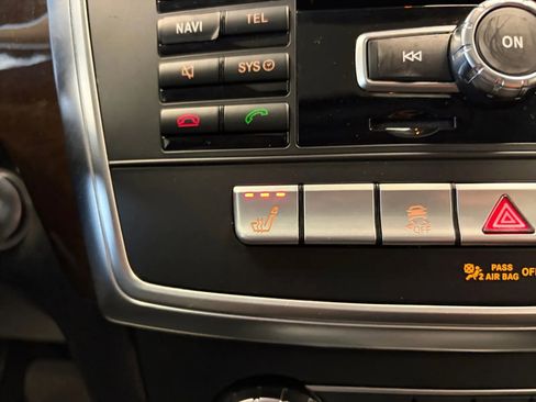 Used 2015 Mercedes-Benz ML 350 ML 350 4MATIC Sport Utility 4D image 22