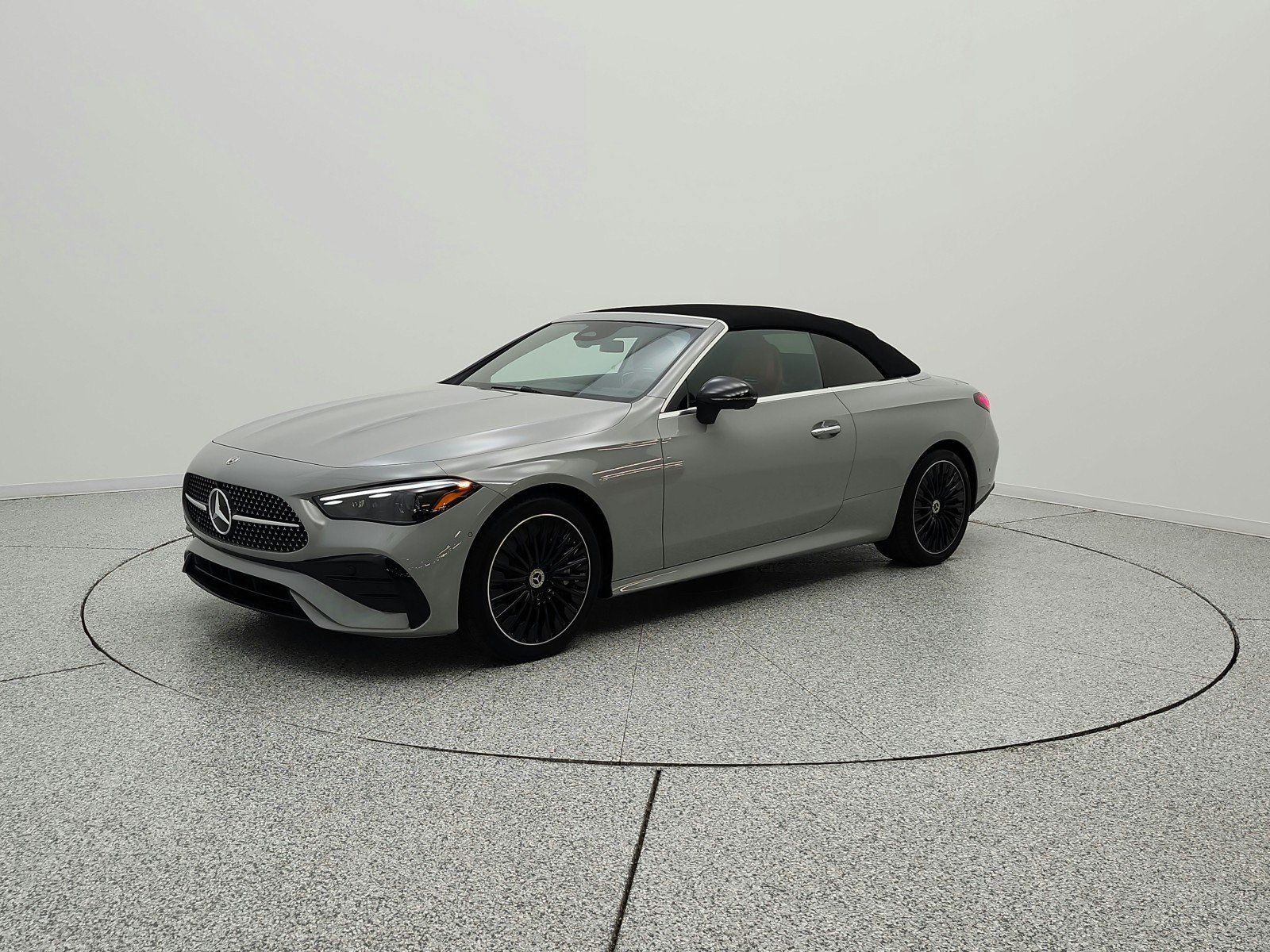 Certified 2024 Mercedes-Benz CLE 450 4MATIC Cabriolet image 22