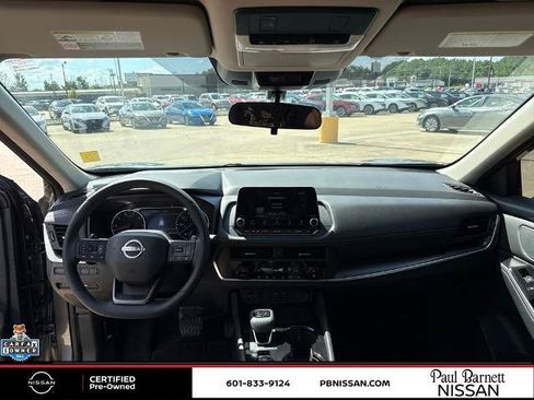 Certified 2026 Nissan Rogue SV FWD image 25