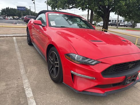 Used 2023 Ford Mustang Premium RWD image 3