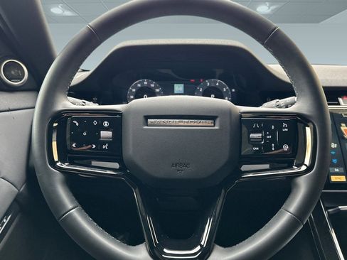 Used 2024 Land Rover Range Rover Evoque S image 17