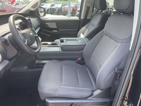 Used 2025 Ford Expedition Max Active RWD image 14