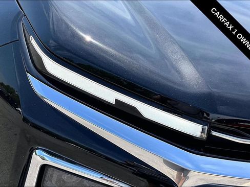 Used 2025 Chevrolet Traverse High Country FWD image 31