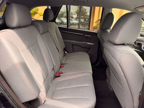 Used 2011 Hyundai Santa Fe GLS FWD image 18