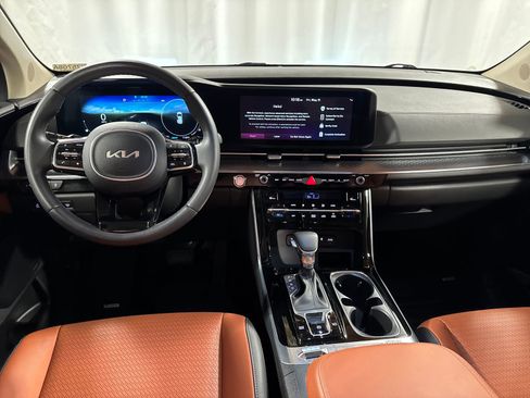 Used 2024 Kia Carnival SX Prestige FWD image 10