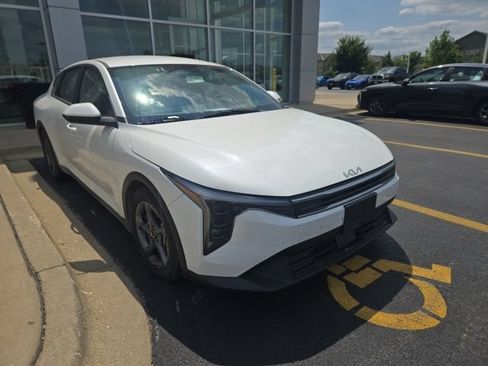 Used 2025 Kia K4 FWD image 1