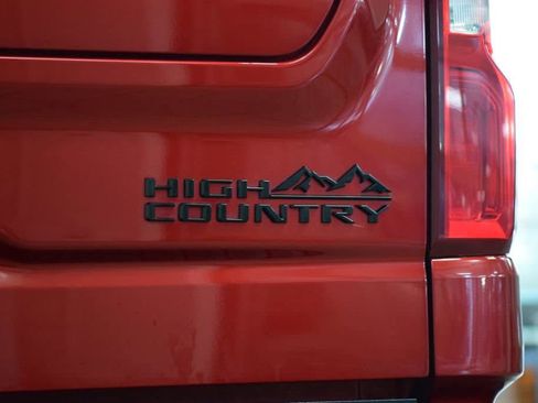 Used 2024 Chevrolet Silverado 1500 High Country w/ High Country Premium Package AWD/4WD image 23