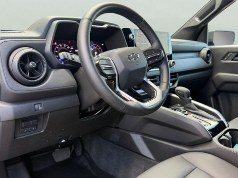 Used 2025 Chevrolet Colorado Trail Boss AWD/4WD image 14