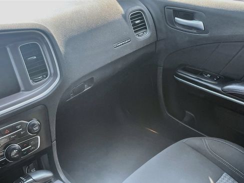 Used 2022 Dodge Charger SXT w/ Driver Convenience Group AWD/4WD image 21