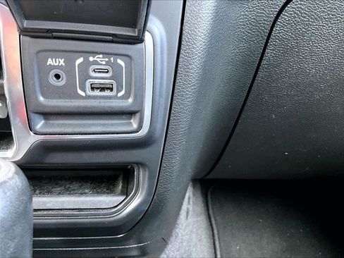 Used 2021 Jeep Wrangler Unlimited Sahara w/ Safety Group AWD/4WD image 26