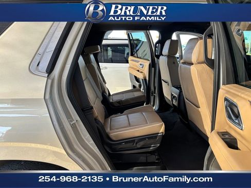 Used 2023 Chevrolet Tahoe Premier image 18