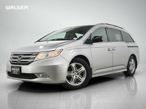Used 2012 Honda Odyssey Touring image 1