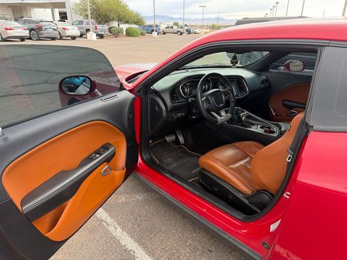 Used 2015 Dodge Challenger SRT w/ Technology Group RWD image 6