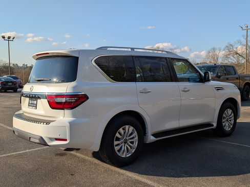 Used 2024 Nissan Armada SV w/ Cargo Package image 9