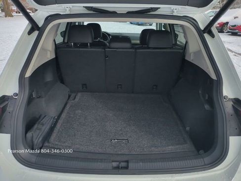 Used 2018 Volkswagen Tiguan SEL image 14